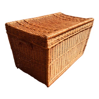 Reed Bamboo Basket/Chest With Lid For Sale