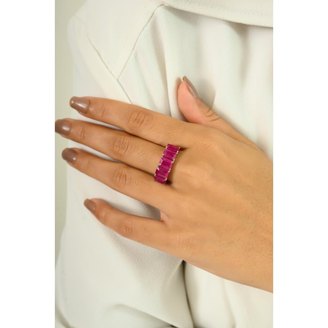 Make a bold statement with this vibrant ring, crafted in luminous 14K white gold. Featuring a striking row of radiant pink...