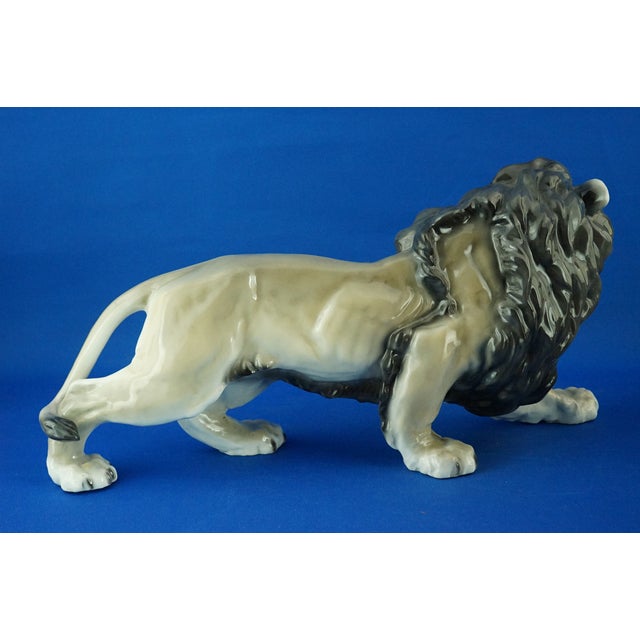 Ceramic Lion and Lioness Sculptures by Ernst Wahliss for Goldscheider, Austria, Early 20th Century, Set of 2 For Sale - Image 11 of 18