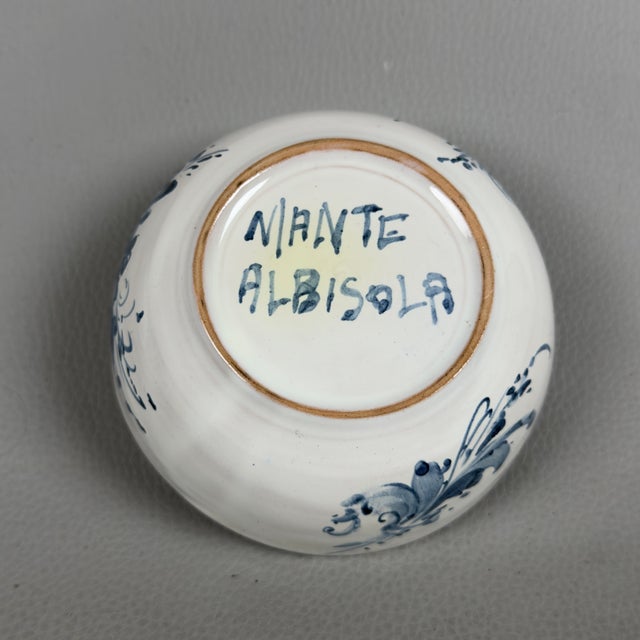 Blue Albisola Mante Majolica Bowl and Cup Set, 1950s, Set of 7 For Sale - Image 8 of 14