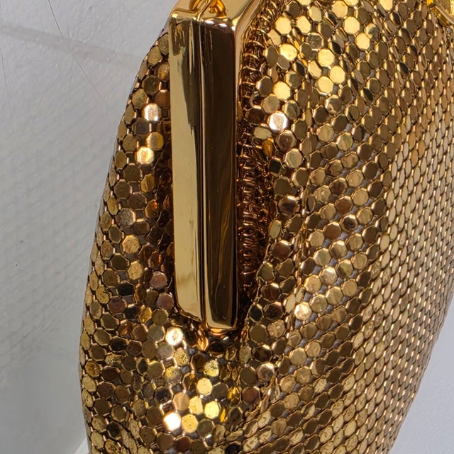 Mid 20th Century Whiting Davis Art Deco Rhinestone Clasp Hollywood Glam Gold Mesh Evening Bag For Sale In Saint Louis - Image 6 of 18