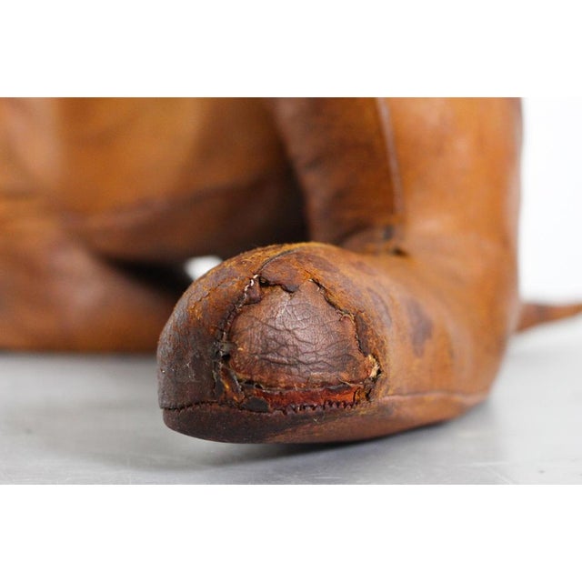 Leather Kangaroo Magazine Stand attributed to Dimitri Omersa, England, 1960s For Sale - Image 9 of 14