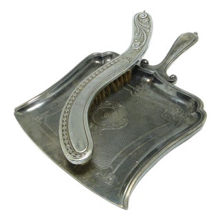 Eclectic Silver Plated Cake Shoulder, 1900s For Sale