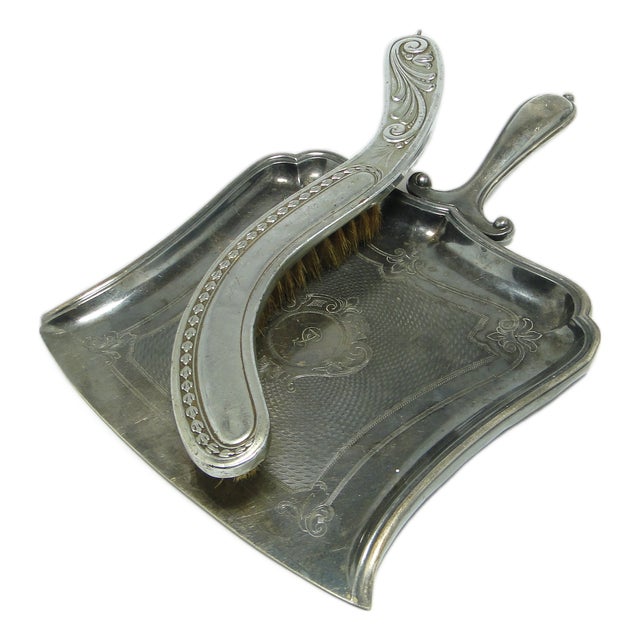 Eclectic Silver Plated Cake Shoulder, 1900s For Sale