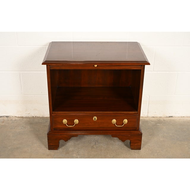 English Harden Furniture Georgian Carved Cherry Wood Nightstand For Sale - Image 3 of 13