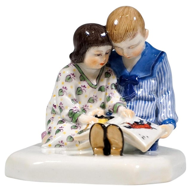 Art Nouveau Children with Picture Book Figurine by Frieda Strauss for Meissen, 1890s For Sale - Image 6 of 6