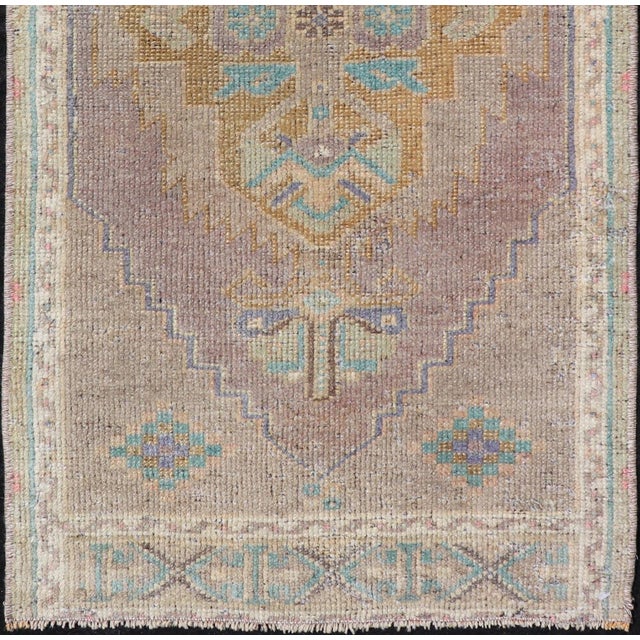 Mid 20th Century Vintage Turkish Oushak Rug With All-Over Sub-Geometric Medallion Design For Sale - Image 5 of 8