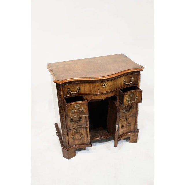 18thC English Chippendale Mahogany Kneehole Desk From Susie Hilfinger Collection For Sale - Image 4 of 8