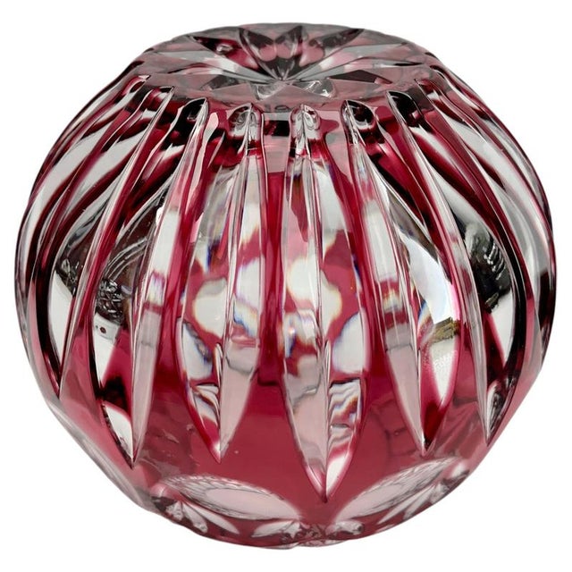 Glass Bohemian Globe Vase in Ruby-Red Cut-to-Clear Collard Crystal with Geometric Decoration, 1950 For Sale - Image 7 of 9
