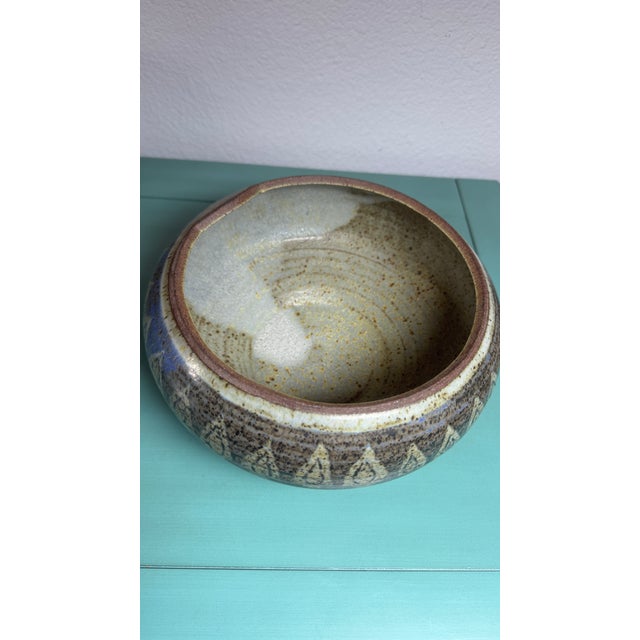 Arts and Crafts Vintage Signed O Bucher Pottery Art Bowl Pristine C1960 For Sale - Image 9 of 17