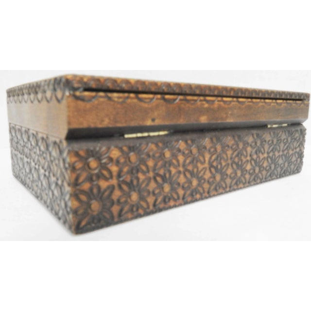 Italian Vintage Hand-Carved Walnut Finish Box With Foliate Detail For Sale - Image 3 of 7