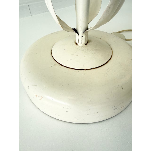 Italian Enamel White Leaf Tole Floor Lamp by Sergio Terzani, 1970s For Sale - Image 9 of 18