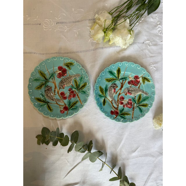 Vintage Bird-Shaped Earthenware Plates, Set of 2 For Sale - Image 5 of 5