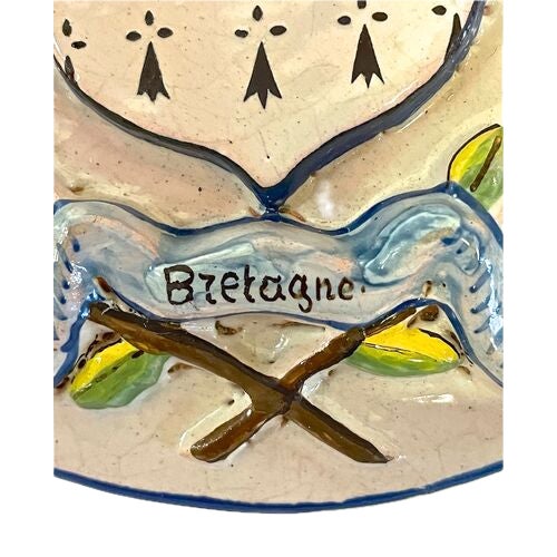 Henriot Quimper Vintage Quimper Regional Armorial Crest Plaque For Sale - Image 4 of 6