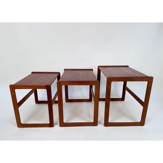 Nesting Tables in Teak by Arne Hovmand-Olsen for Mogens Kold, Denmark, 1960s, Set of 3 For Sale - Image 4 of 18