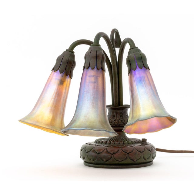 Art Nouveau Tiffany Studios Three-Light "Lily" Table Lamp For Sale - Image 3 of 11
