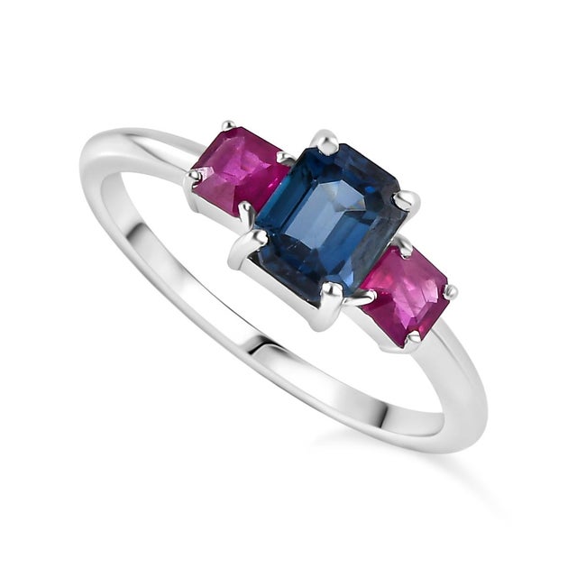 Contemporary 14k Ruby Sapphire Three Stone Gold Engagement Ring Size 5.5 For Sale - Image 3 of 12