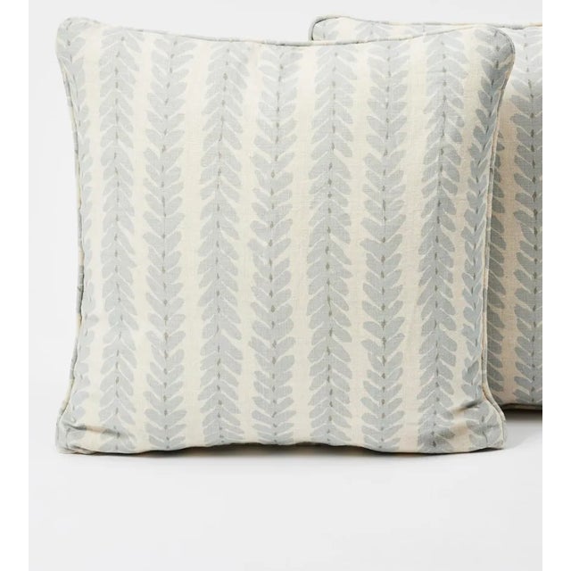 2010s Schumacher Double-Sided Pillow in Woodperry Linen Print For Sale - Image 5 of 7