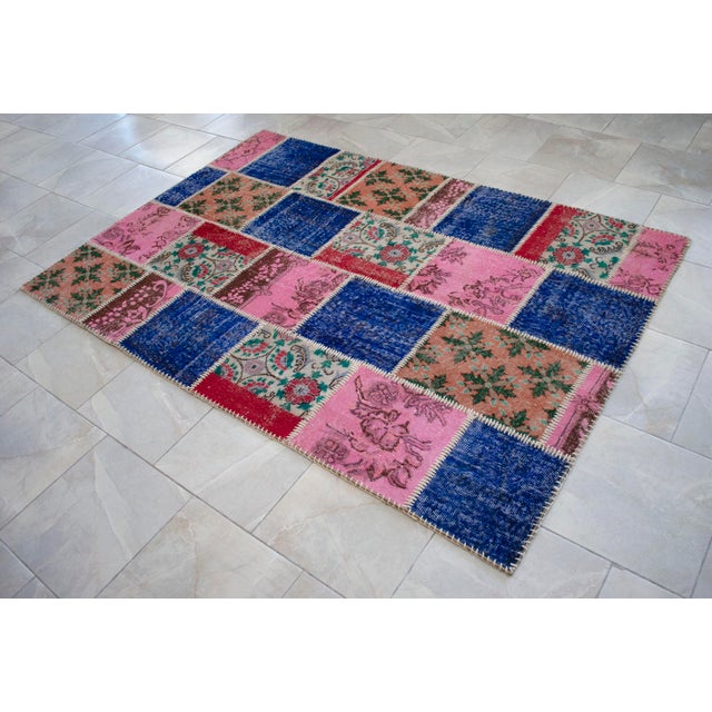 Vibrant Pink & Red Turkish Rug Hand Knotted Handstitched Art - 5'7"x7'10" For Sale - Image 17 of 17