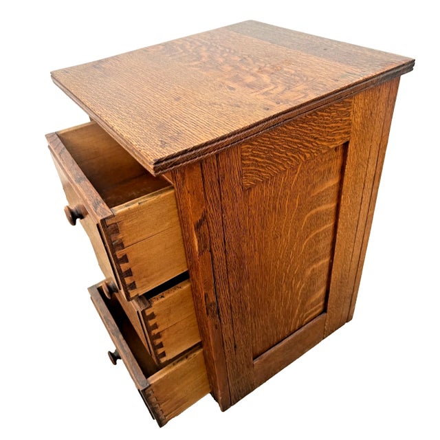 Antique Nightstand, Small Chest, Mission Arts & Crafts Quarter Sawn Oak 3 Drawer For Sale In Palm Springs - Image 6 of 11