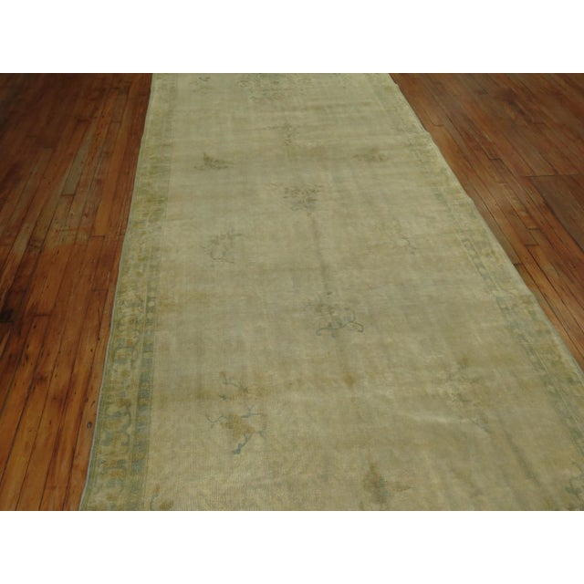 19th Century Beige and Green Chinese Gallery Corridor Rug - 5' x 19'2" For Sale - Image 9 of 12