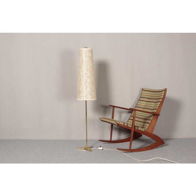 High quality floor lamp from the 1950s. Production is carried out by the lighting manufacturer J.T. Attributed to Kalmar....