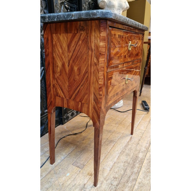 Wood Directoire-Style Commode in Rosewood, 1790 For Sale - Image 7 of 13