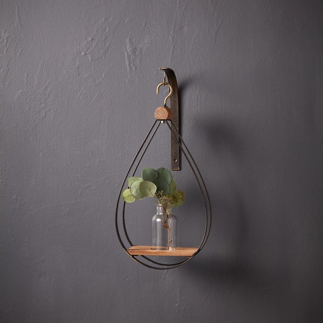 Kenneth Ludwig Chicago Hanging Bottle Vase in Teardrop Frame (Set of 2) For Sale - Image 4 of 5