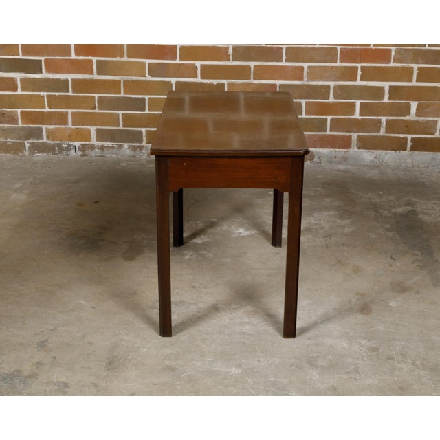 English 18th Century Georgian Period Walnut Side Table with Single Drawer For Sale In Atlanta - Image 6 of 12