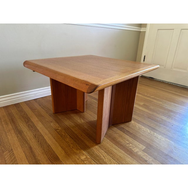 Mid-Century Modern 1960s Vintage Solid Teak Coffee Table – Made in Denmark by Veile Stole Og Møbelfabrik For Sale - Image 3 of 11