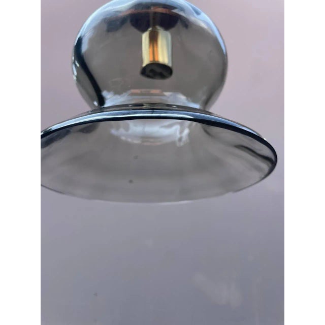 Beautiful gray glass pendant decorated in gold by Venetian masters. E14 bulb holder. Recommended bulb: 2700 Kelvin. Ideal...