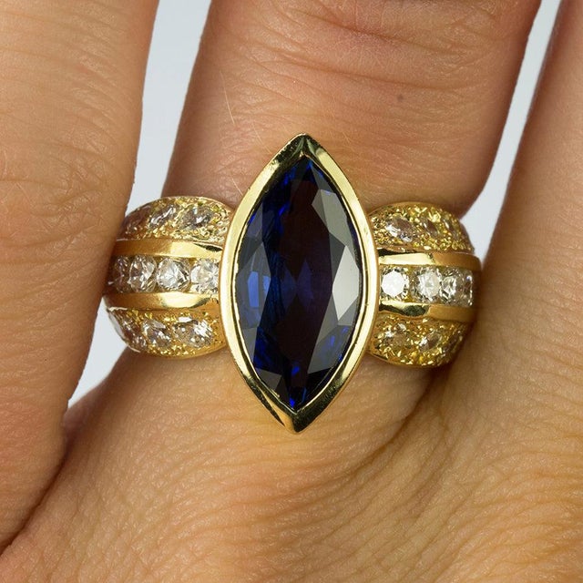 Contemporary Late 20th Century Maquis Sapphire Ring, Size 7 For Sale - Image 3 of 4