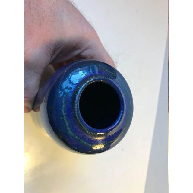 Striped Blue Ceramic Vase by Gerhard Meisel for Stahnsdorf, 1970s For Sale - Image 4 of 7