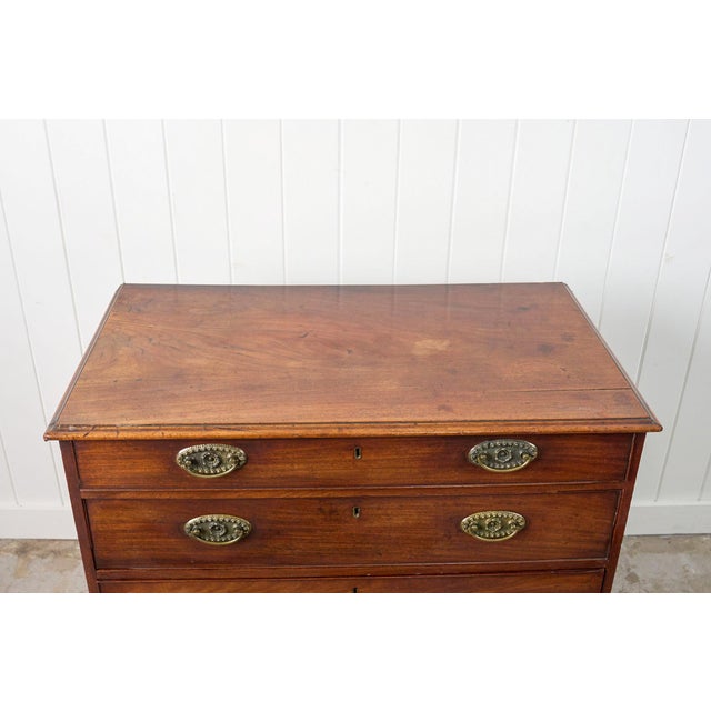 Wood Late 18th Century George III Mahogany 4-Drawer Chest of Drawers For Sale - Image 7 of 14