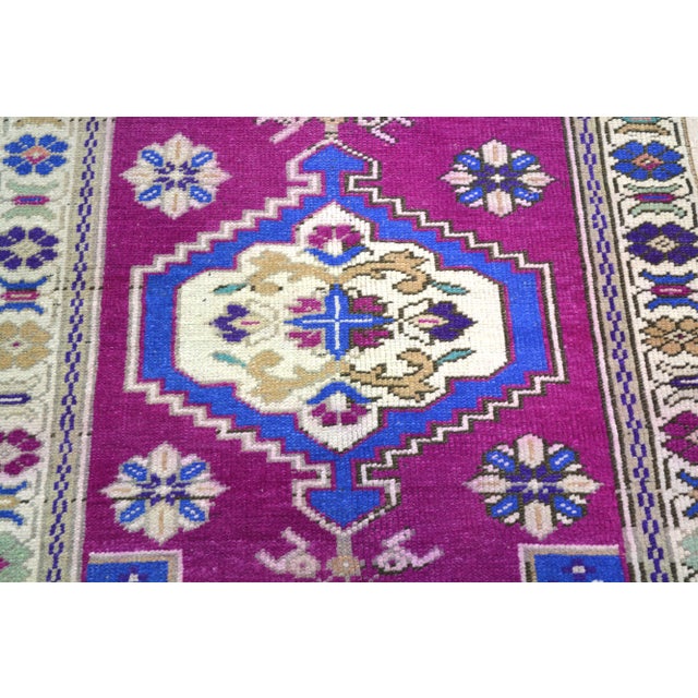 Vintage Turkish Anatolian Hand Knotted Wool Rug, 2'4''x3'4'' For Sale - Image 4 of 4