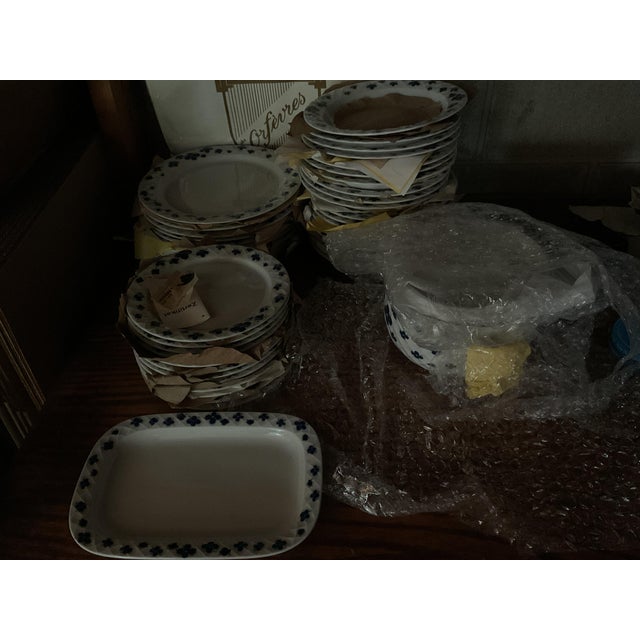 New 1980s 58 Pieces European Dinner Set Diamond Shape Rim With Bleu Decoration by Rosenthal For Sale - Image 15 of 18