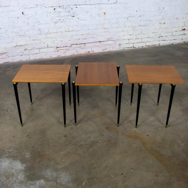 Mid-20th Century MCM Stacking Tables Walnut Veneer Tops Brass and Ebonized Legs Set of 3 For Sale - Image 6 of 18