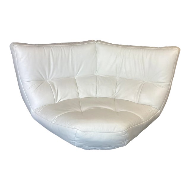 Super Cool Contemporary Italian White Leather Double Curved Chair For Sale