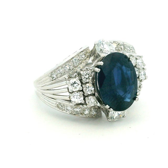 1980s Platinum Natural Thai Sapphire & Diamond Ring, Gia Certified 4.33 Carats, Size 8 For Sale - Image 4 of 12