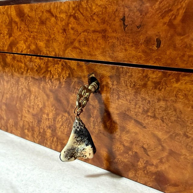 Victorian Antique English Victorian Burl Wood Traveling Writing Slope / Lap Desk For Sale - Image 3 of 11