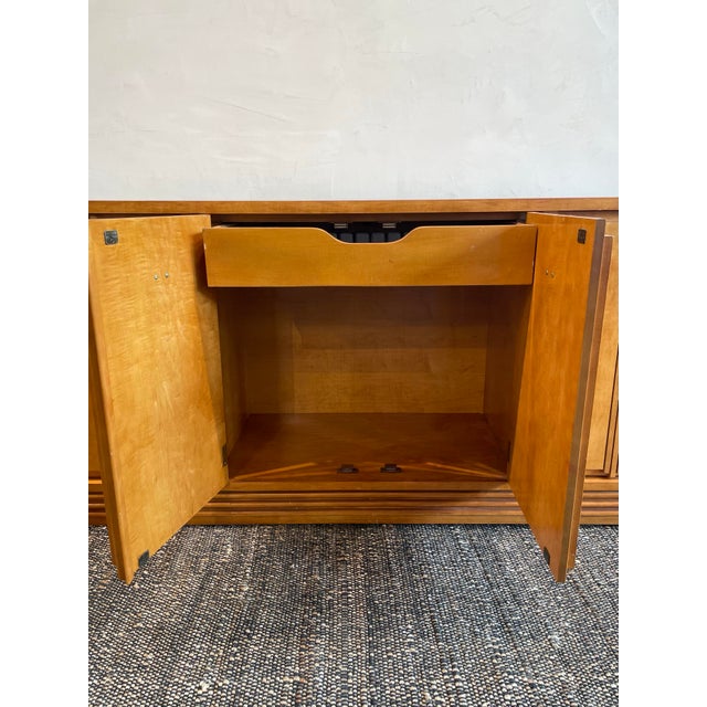 Art Deco Vintage 1970s Hickory White Credenza Dresser Art Deco Style For Sale - Image 3 of 11