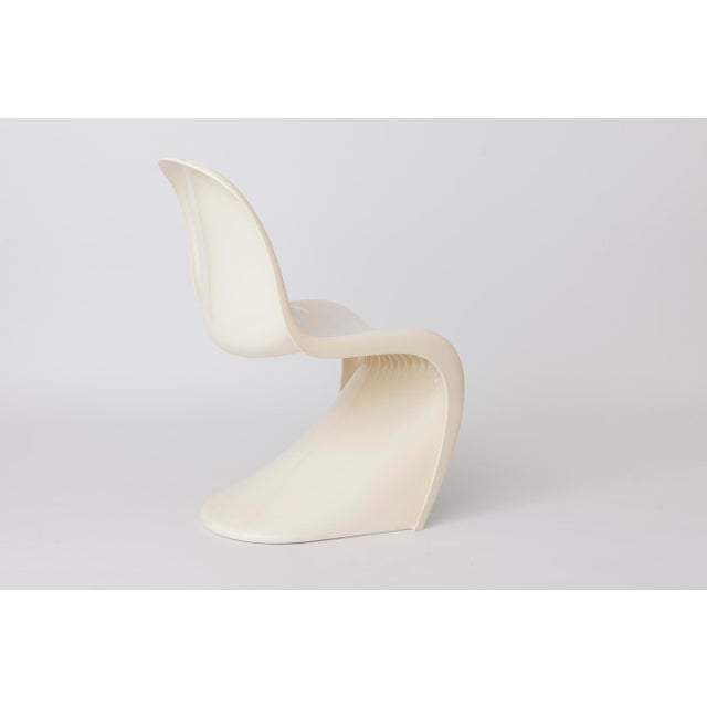 Plastic Vintage White Panton Chair by Verner Panton for Herman Miller, 1972 For Sale - Image 7 of 10