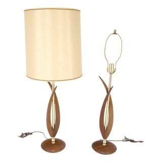 Pair of Mid Century Modern Oiled Walnut Turned Bases c1970s Table Lamps MINT For Sale