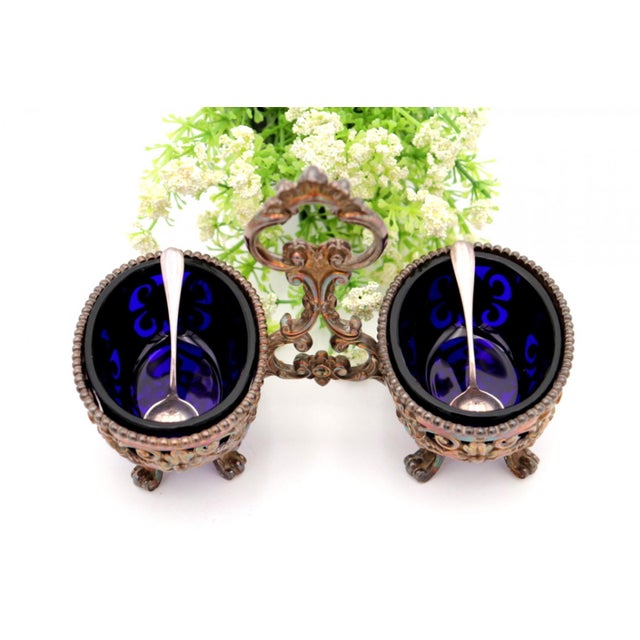 Pearlescent Silver Salt and Pepper Shakers with Cutouts, Set of 2, in Good conditions.