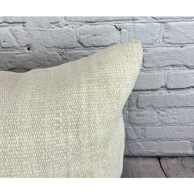 Turkish 20 x 20 Hemp Pillow Turkish Cushion Natural Grayish White Pillow Cushion Cover For Sale - Image 3 of 4