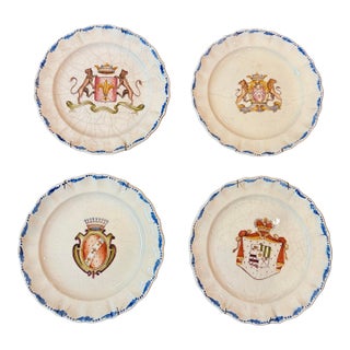 Set of Four Antique Italian Hand-Painted Armorial Faience Plates For Sale