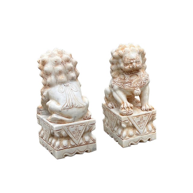 Chinese Small Pair Cream White Marble Stone Fengshui Foo Dogs Statues For Sale - Image 4 of 7