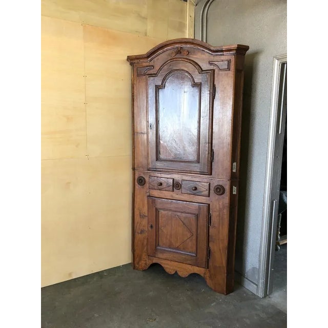 Tuscan Early 19th Century Tuscan Corner Cupboard – Italian Walnut For Sale - Image 3 of 4