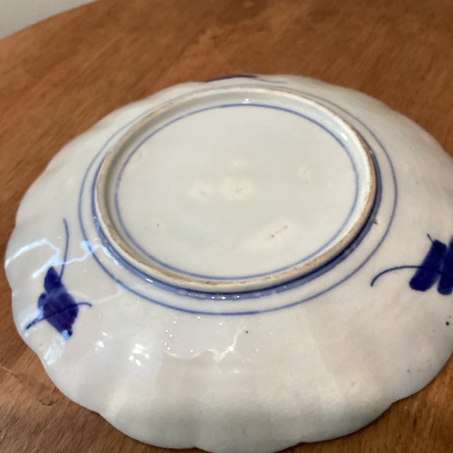 Ink Blue Antique Japanese Imari Porcelain Scalloped Hand Painted Plate Meiji Period (1868-1912) For Sale - Image 8 of 11