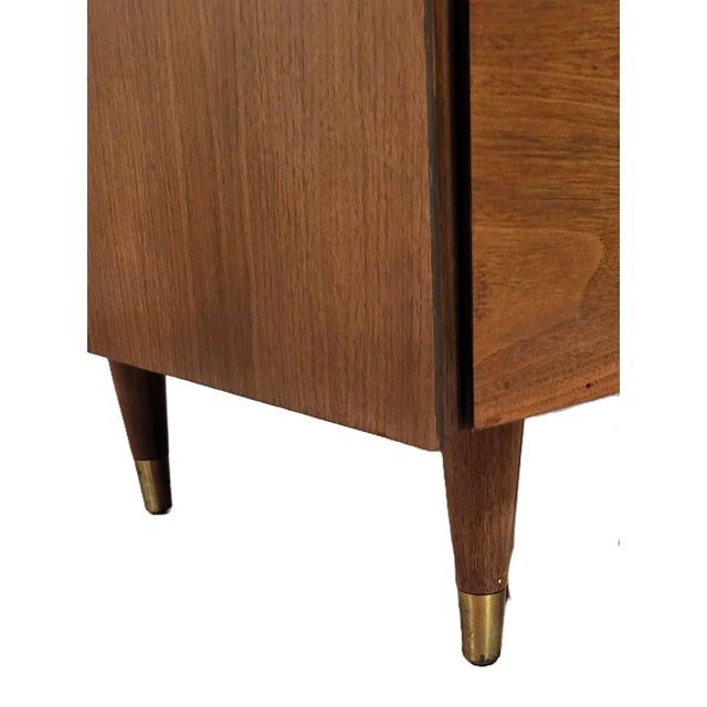 Vintage American Mid-Century Modern Dresser Bachelor Chest by John Stuart For Sale - Image 9 of 17